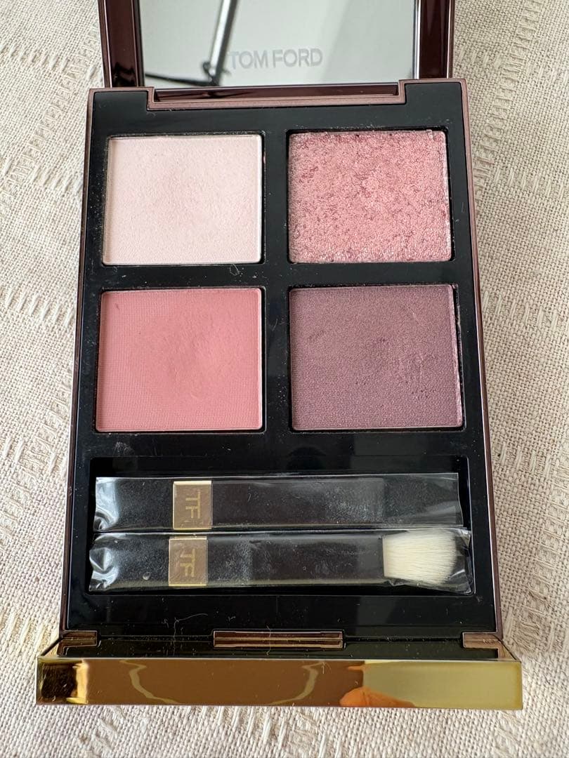 TOM FORD アイカラーパレット 030 インソレント　ローズ