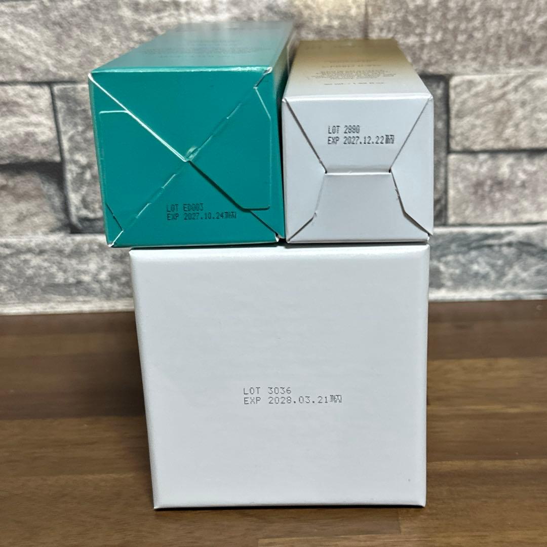 REJURAN リジュラン ゴールドセット クリーム＆アンプル ②