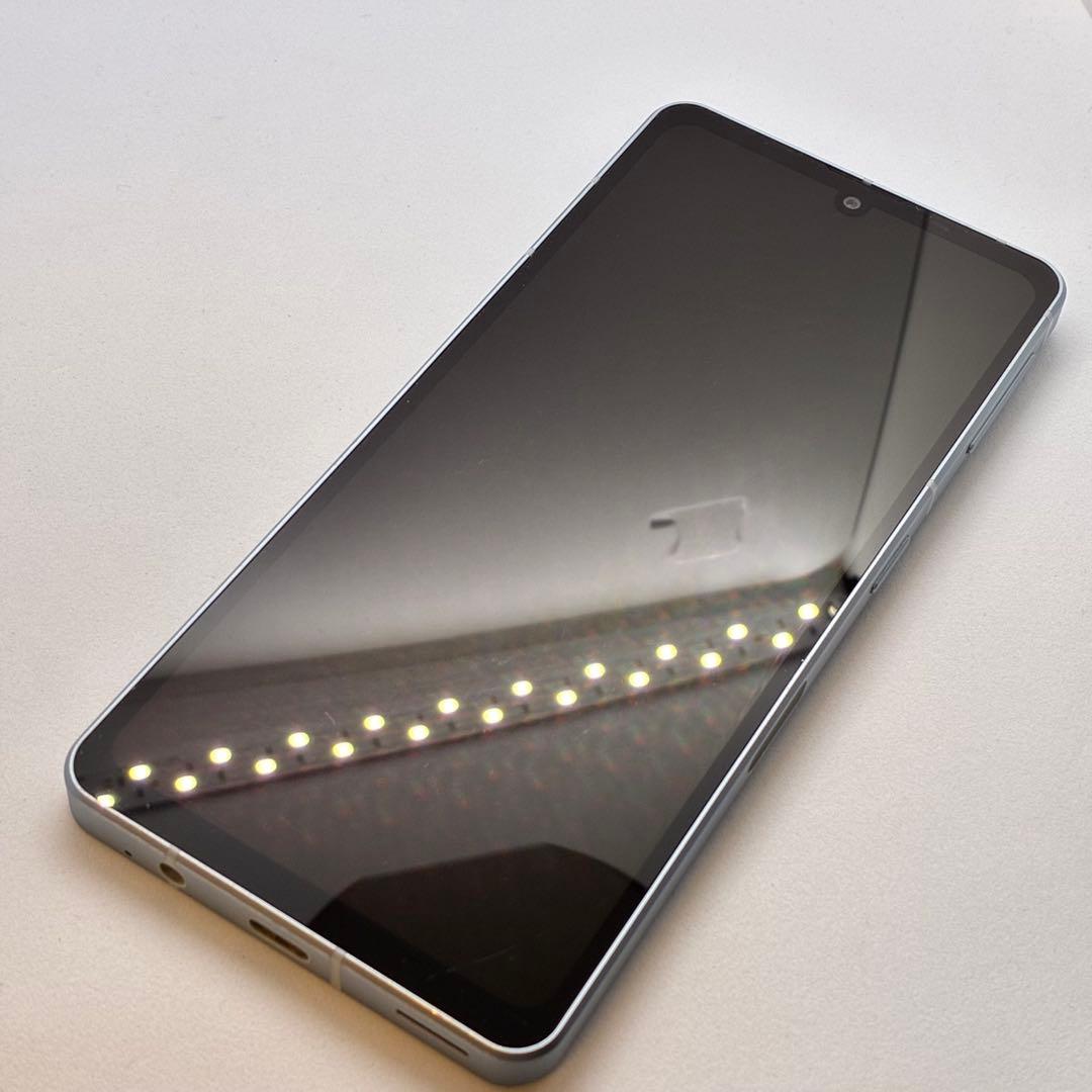 スマートフォン本体 Ya10780 SHARP AQUOS Sense7 SHG10