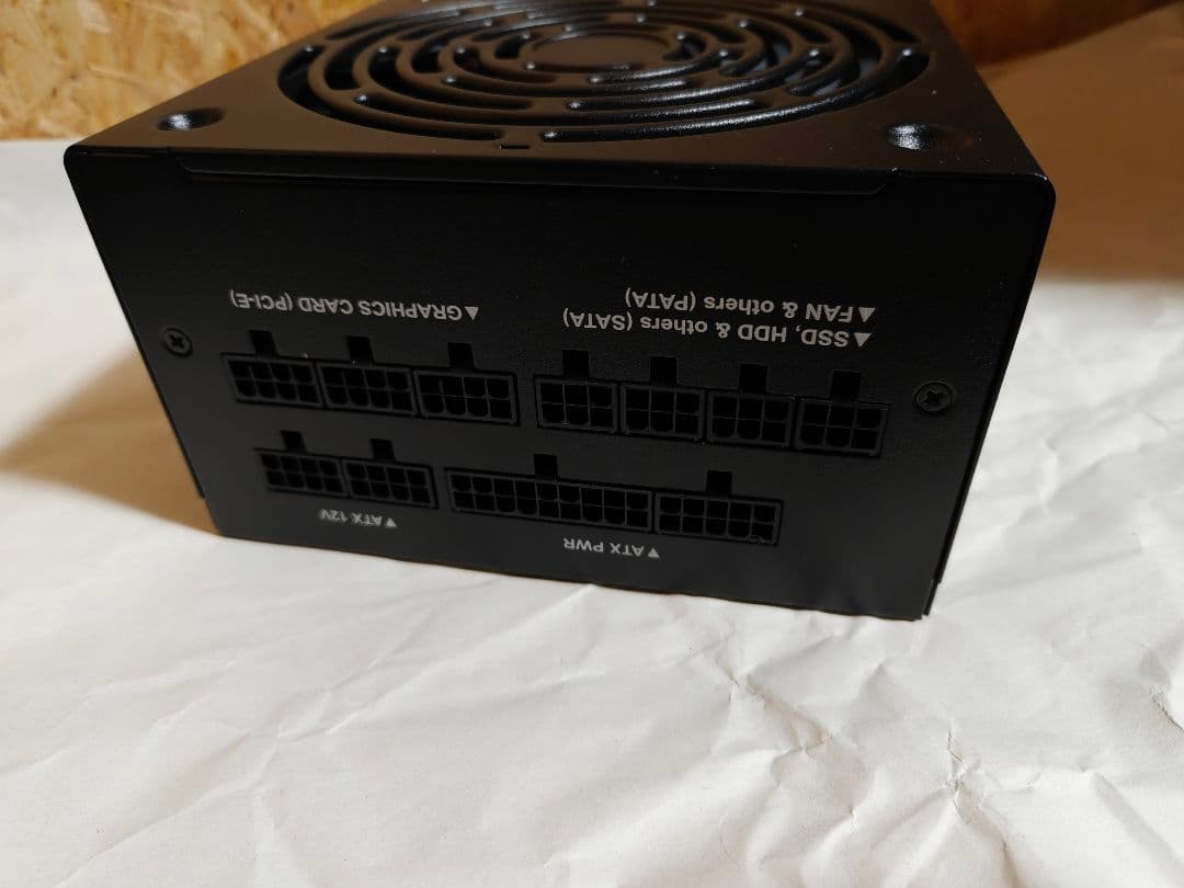 玄人志向 KRPW-GA850W/90+ 850W電源ユニット
