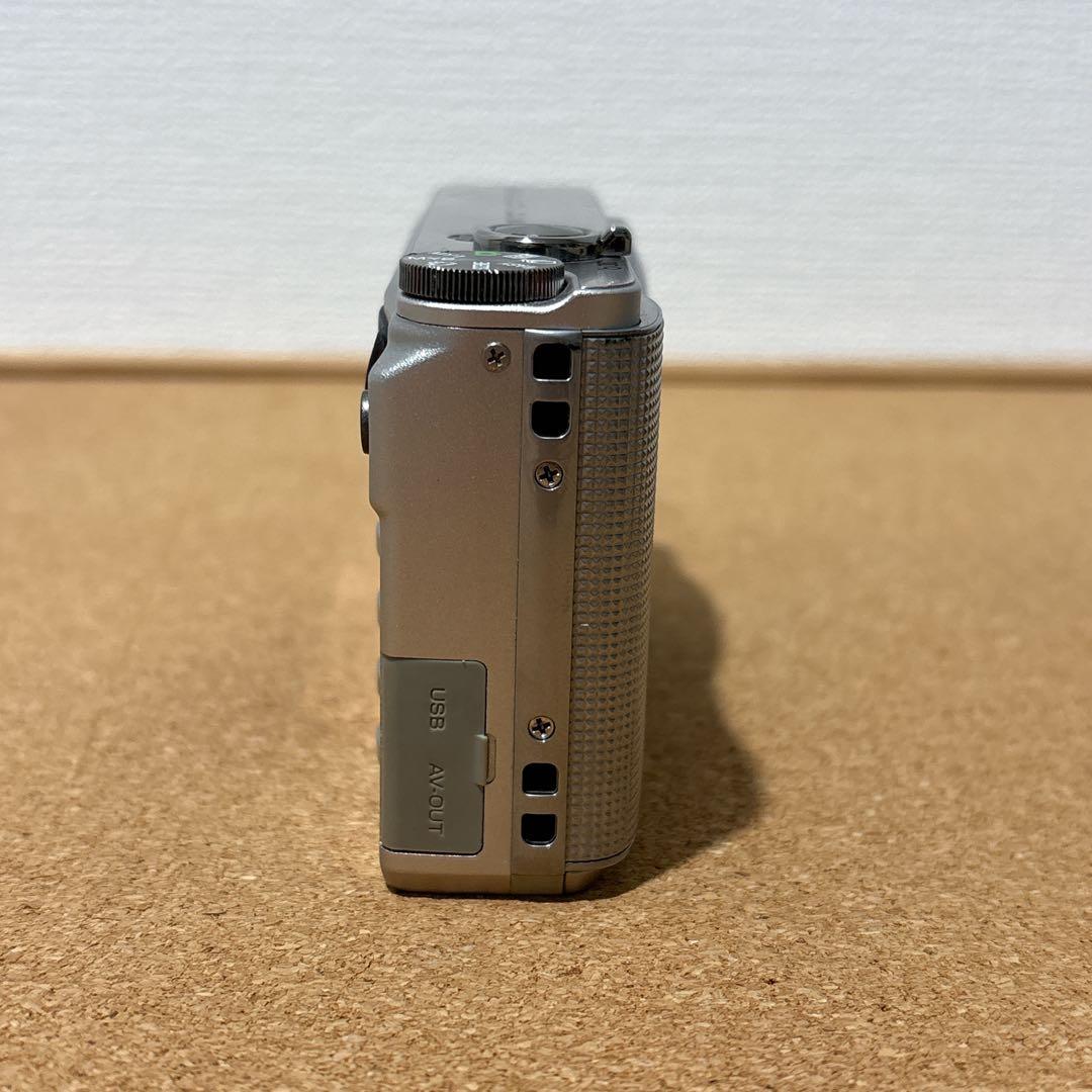 【美品】RICOH CX2 シルバー コンパクトデジタルカメラ