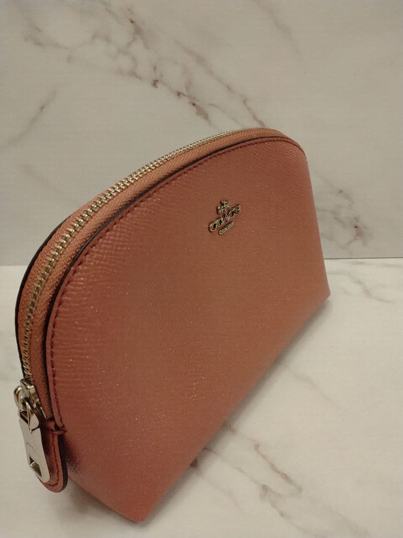 COACH　コーチ　ピンク　ラメ　コスメ　ポーチ　バッグ　スマホ
