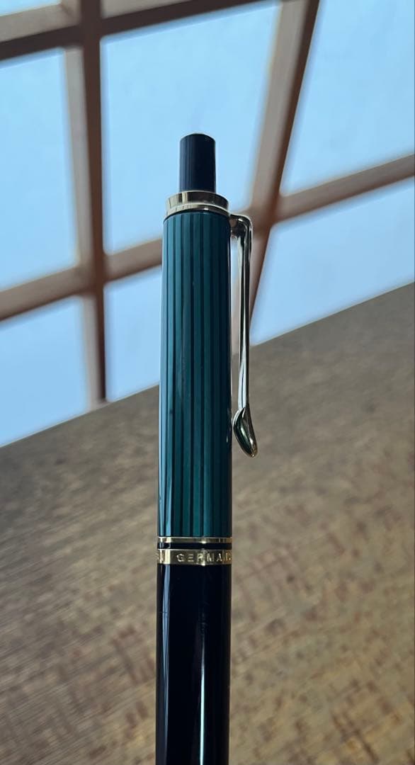 Pelican ペリカン スーべレーン ボールペン 緑縞 インク切れ