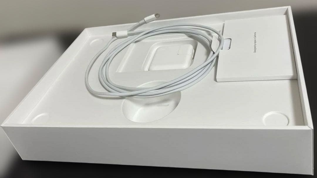 Apple MacBook Air 2020 13インチ