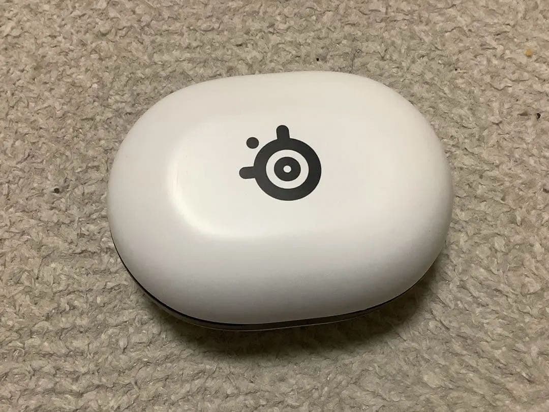 SteelSeries ワイヤレスイヤホンケース のみ　充電器