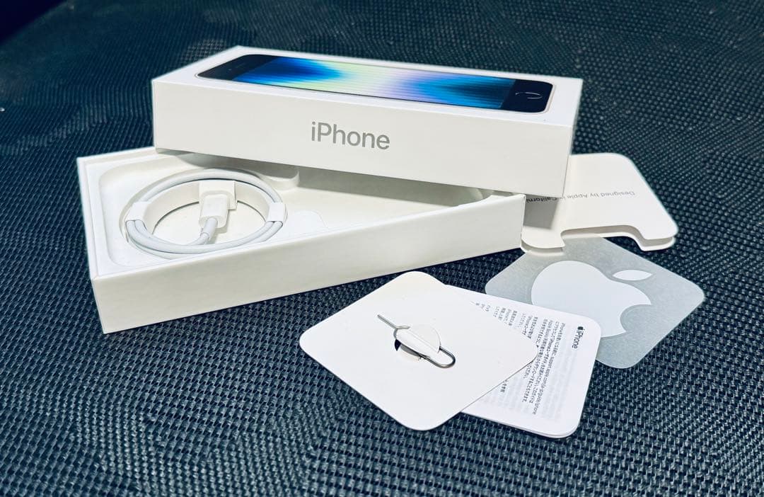Apple iPhone SE 第3世代 64GB スターライト SIMフリー