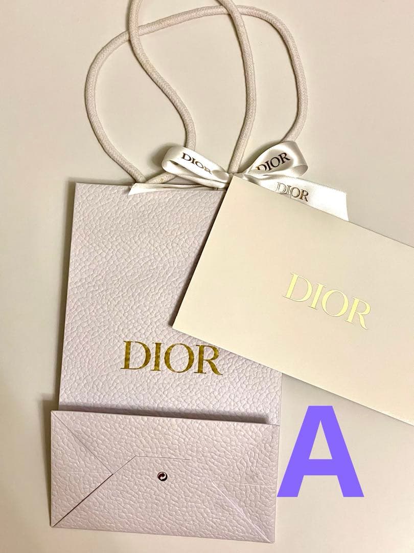 ＊専用＊Dior ブルーミングブーケ 100ml 新品未開封　￼ギフトバッグ付き