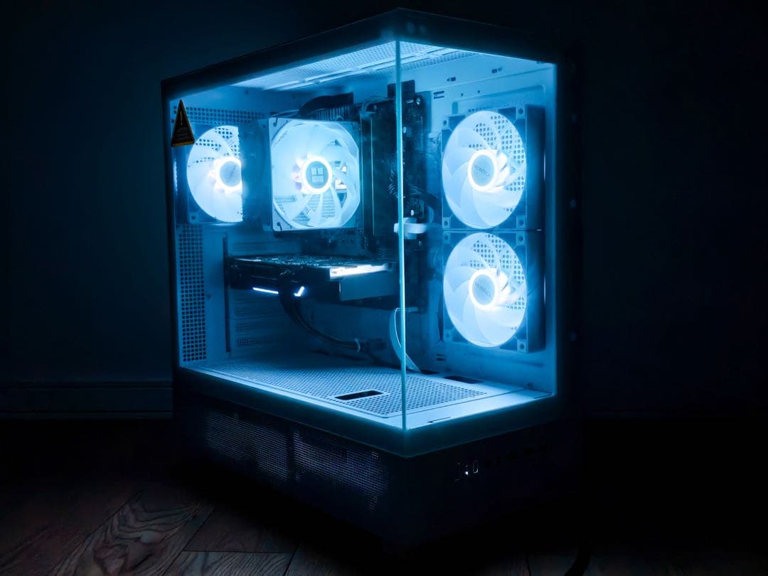 白ゲーミングPC RTX2070/Ryzen5 5500/16GB