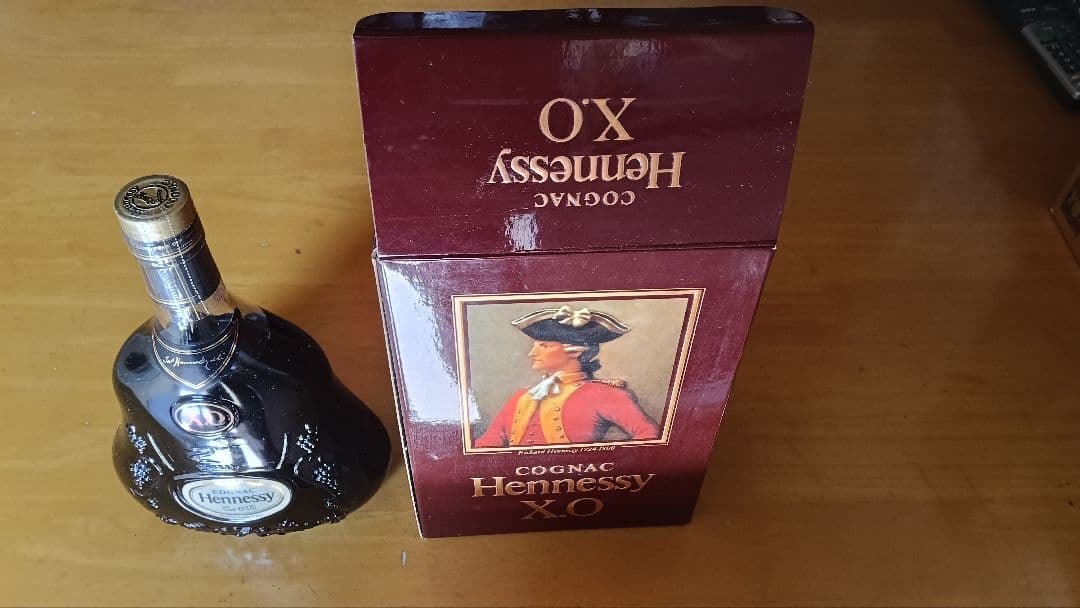 ヘネシー Hennessy XOコニャック 700ml 箱付き 未開封品
