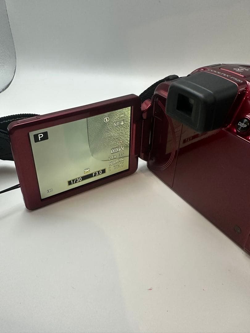 Nikon Coolpix P520 赤色