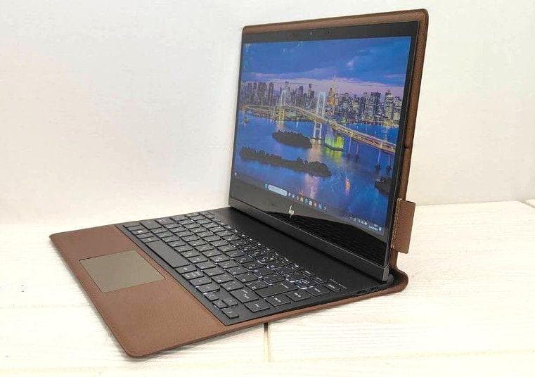 HP Spector　Folio 13　レザー　ノート　パソコン　i7