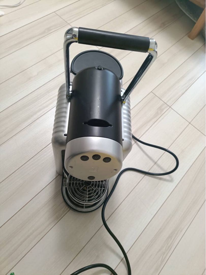 ネスプレッソ ジニアス ZN100業務用【開封済み】 変換アダプタ付き