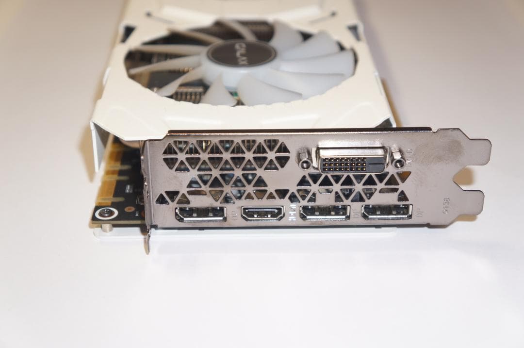NVIDIA GeForce GTX 1080 8GB/WHITE(動作確認済)