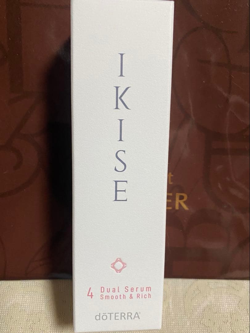 新品　IKISE デュアル セラム <スムース & リッチ> 28mL
