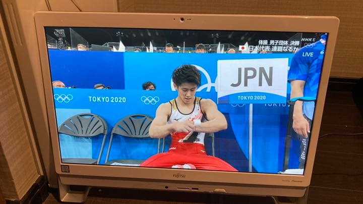 【値下げ】富士通一体型PC　FMVF70YDW（新品HDD交換済）地デジBS搭載