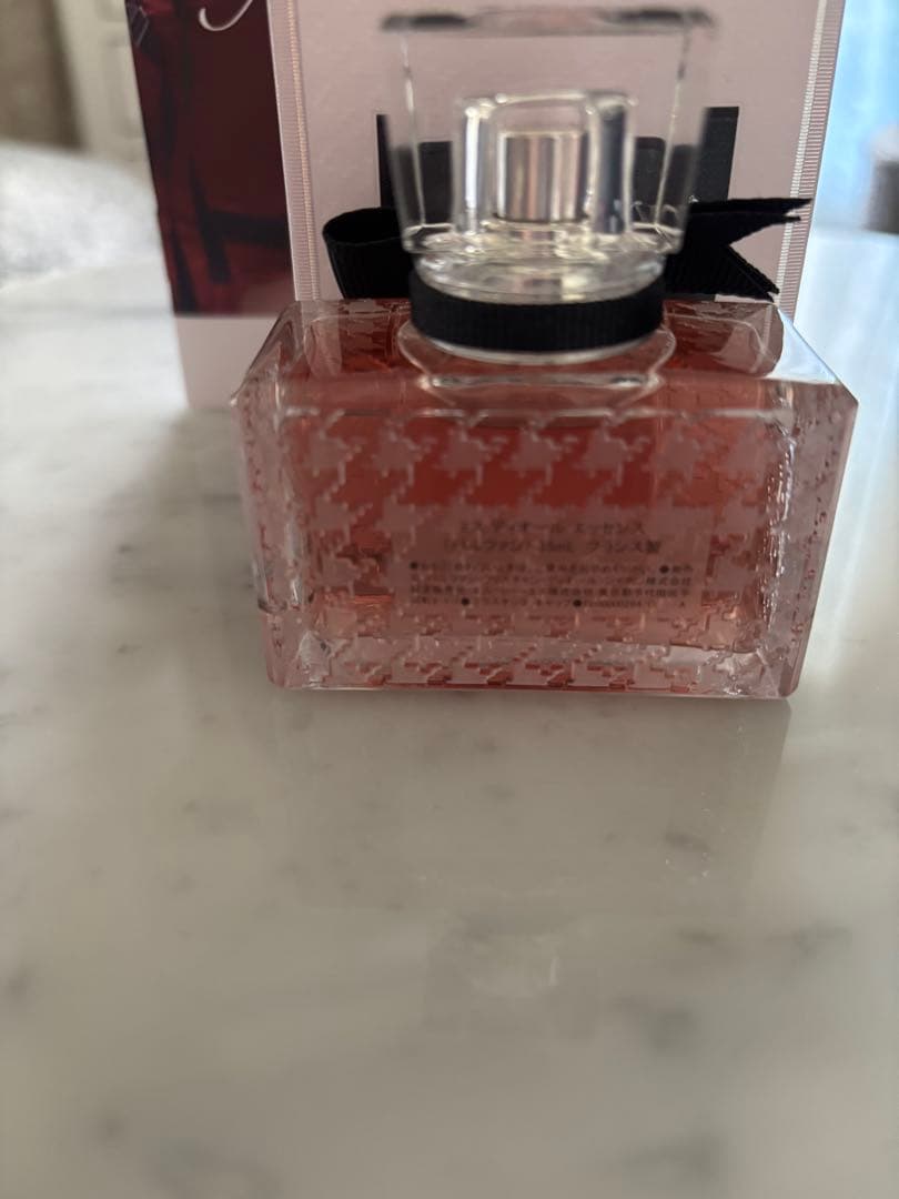 ミスディオールエッセンス (パルファン)35ml