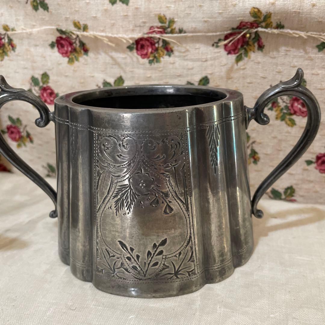570シルバープレート花彫のミルクとシュガー、イギリス買い付け2セット