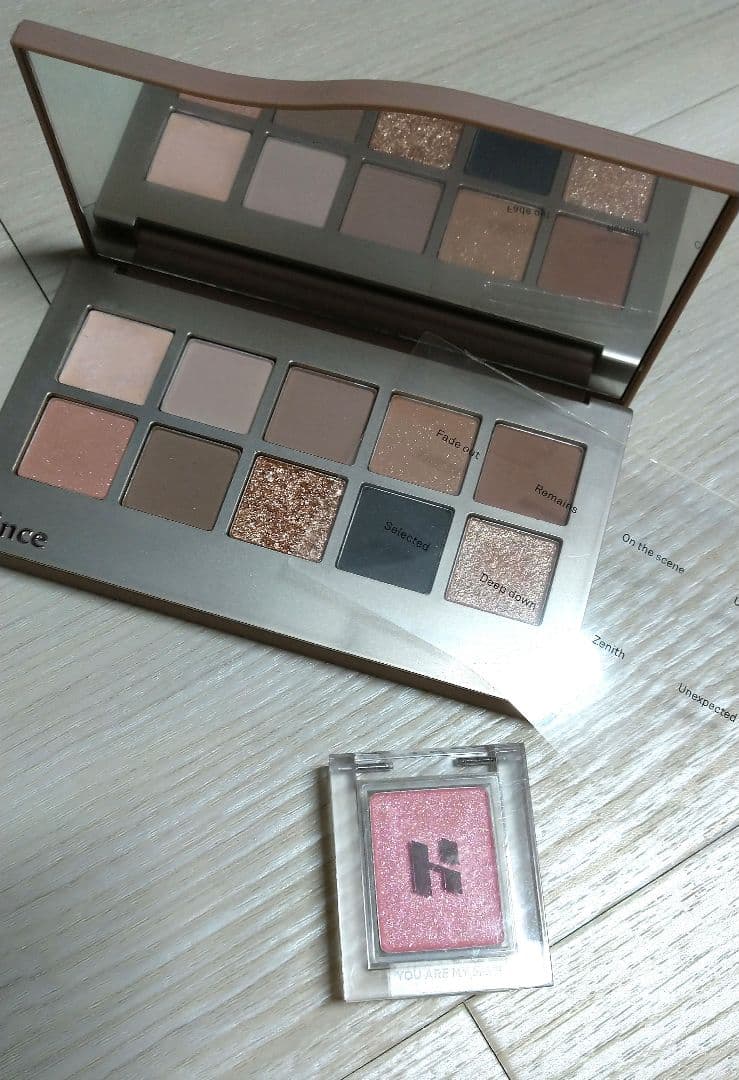新品のおまけ付き★hince ヒンス ニューデップスアイシャドウパレット 04
