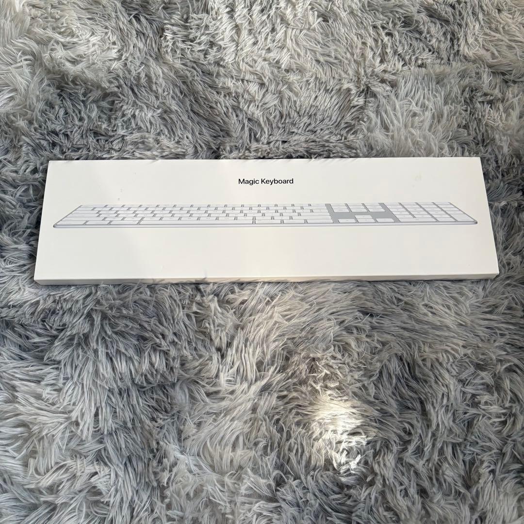 【美品】Apple Magic Keyboard MQ052J/A 箱付　日本語