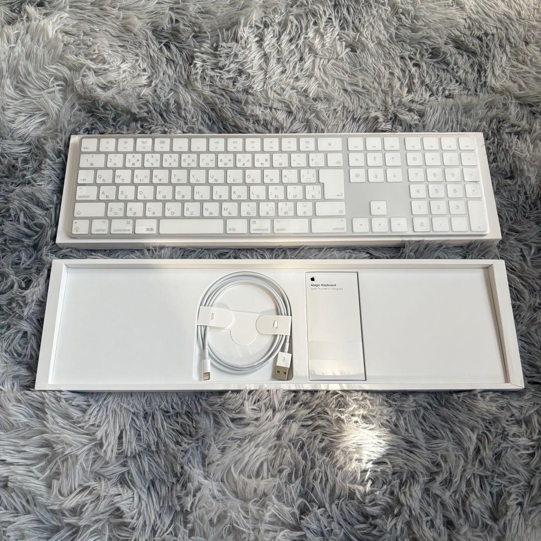 【美品】Apple Magic Keyboard MQ052J/A 箱付　日本語