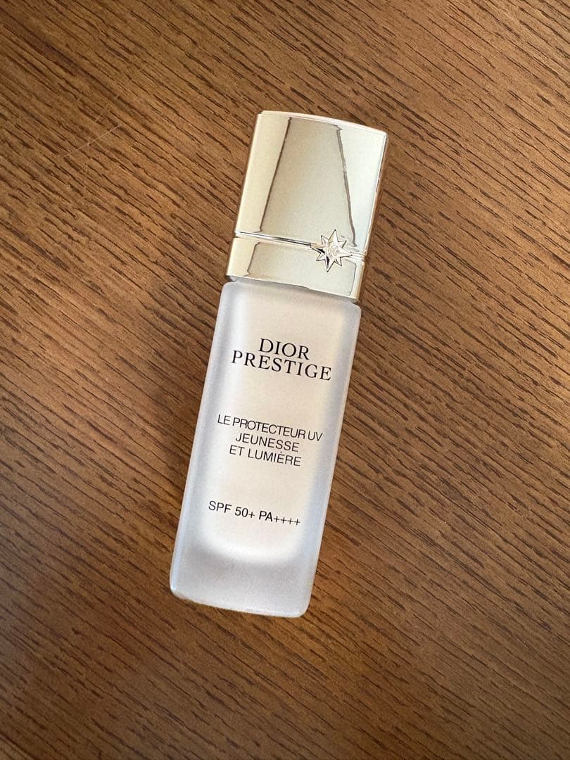 Dior プレステージ ホワイト ル プロテクターUV 30ml
