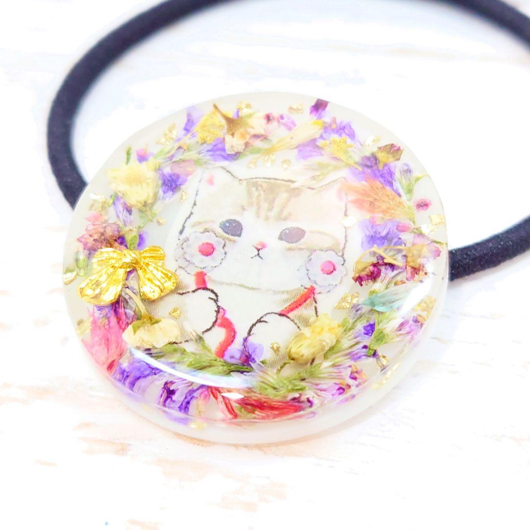 押し花リースの猫ちゃんヘアゴム ハンドメイド レジン ブローチ ネックレス 動物