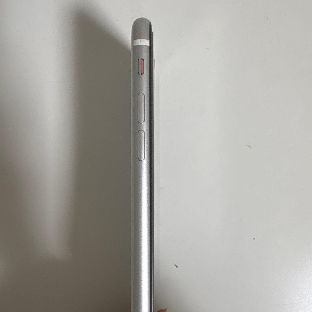 Apple iPhone SE (第2世代) ホワイト【ジャンク品】