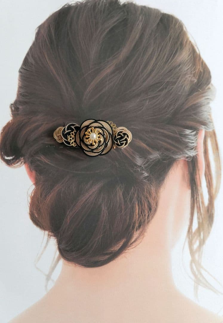 No.241「華やかに過ごすためのヘアクリップ」 水引 ヘアクリップ 髪飾り