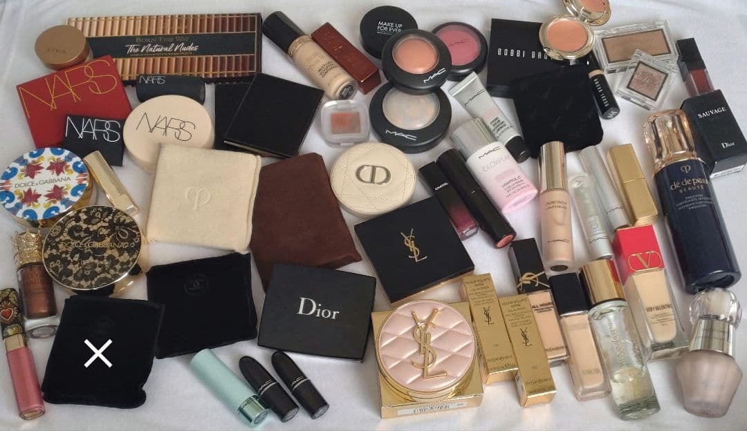 デパコス　コスメセット　CHANEL　TOMFORD　YSL　クレドポーボーテ…
