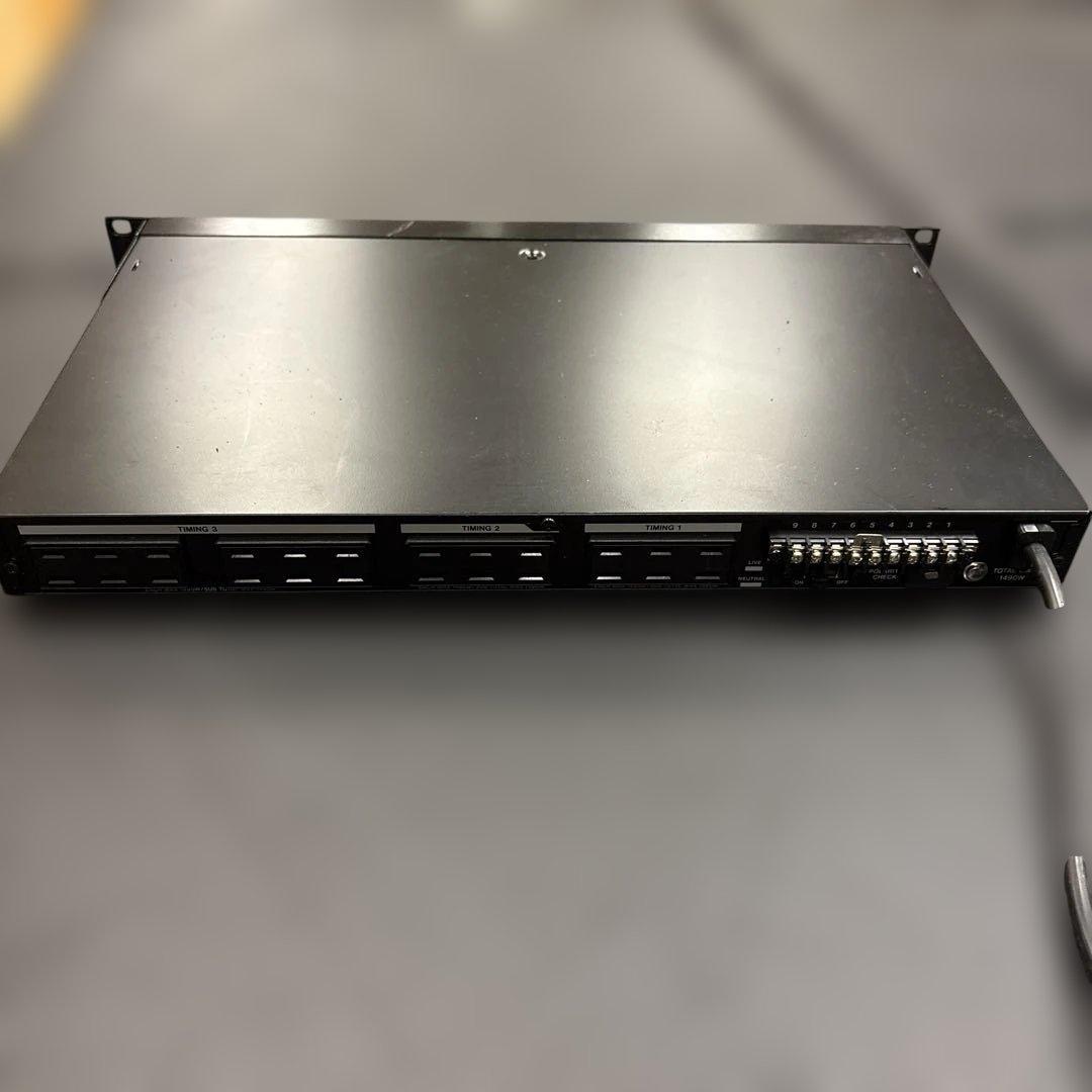 TASCAM AV-P2800 パワーコンディショナー