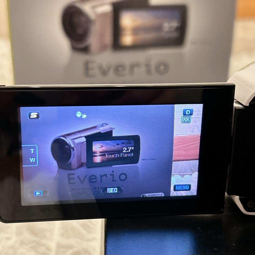お値下げ　JVC ビクターエブリオ ビデオカメラ GZ-ＨＭ670