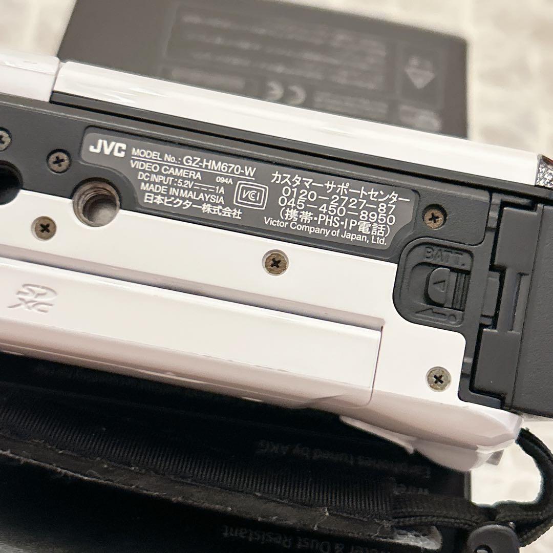 お値下げ　JVC ビクターエブリオ ビデオカメラ GZ-ＨＭ670