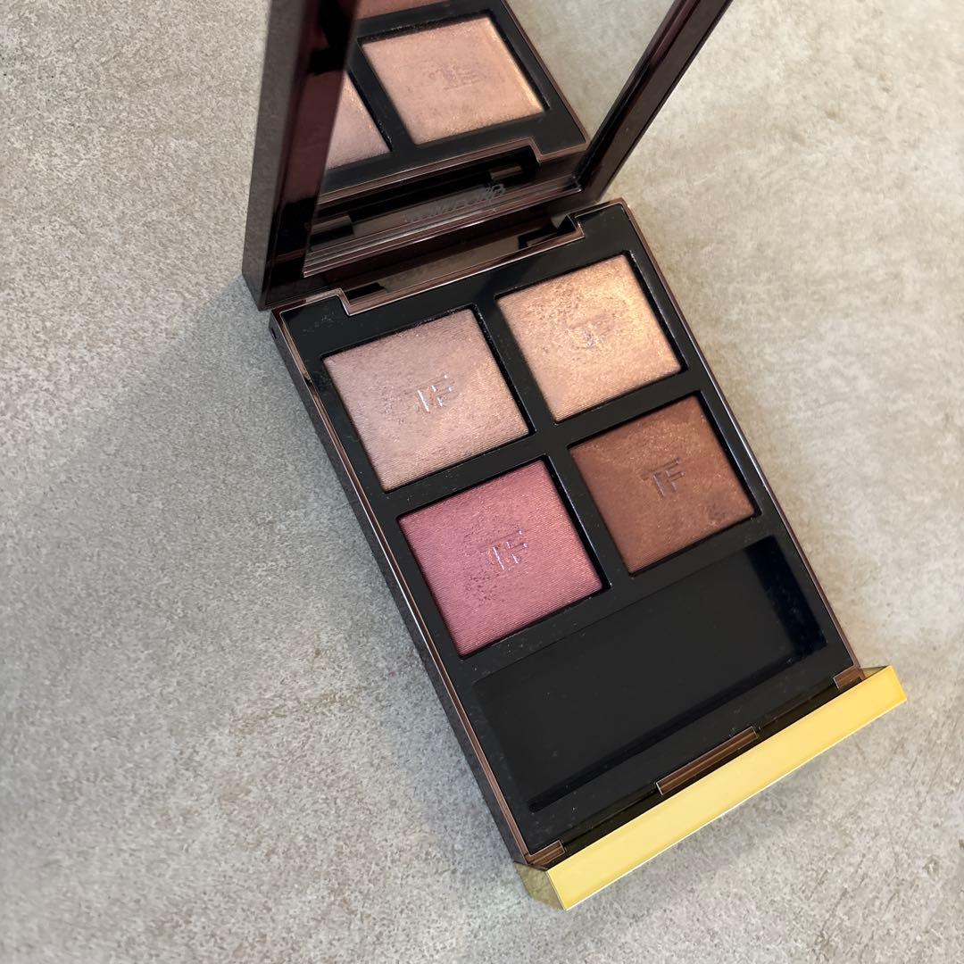 【美品】TOMFORD アイカラークォード 42A ヘイズィセンシュアリティ
