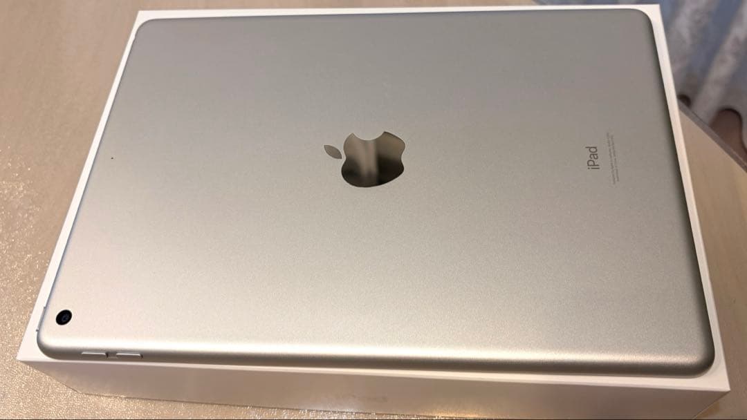Apple iPad 第9世代 10.2インチ シルバー