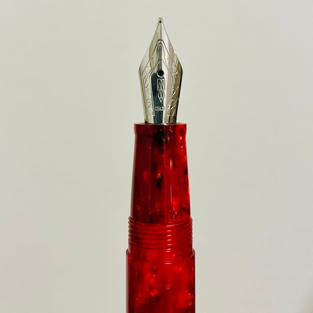 【美品】万年筆 デルタ ドルチェ 赤 レッド