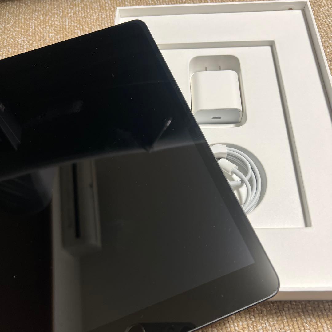 Apple iPad 第9世代 スペースグレー 本体 充電器付き