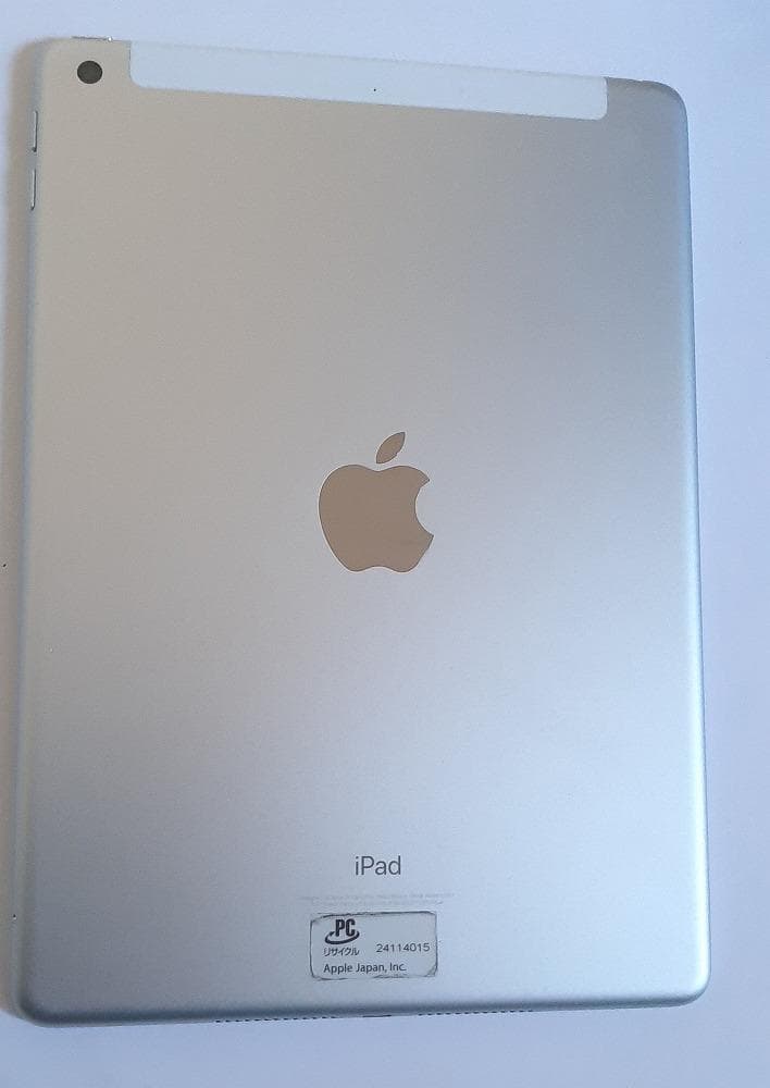iPad 第5世代 電池容量95％ 32GB A1823 セルラー シルバー