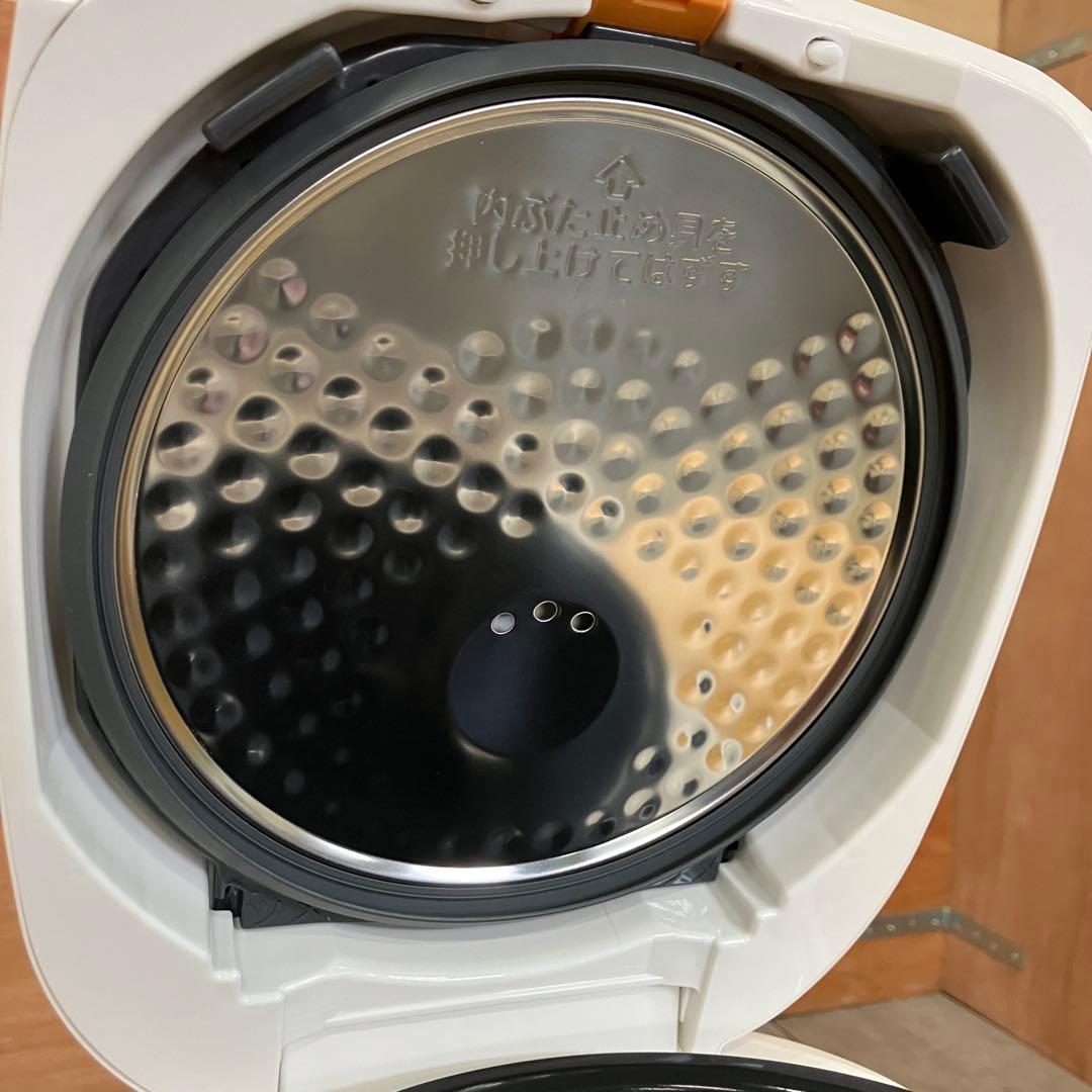 一都三県限定　配送無料　炊飯器　ZOJIRUSHI 象印　2023年製　5.5合