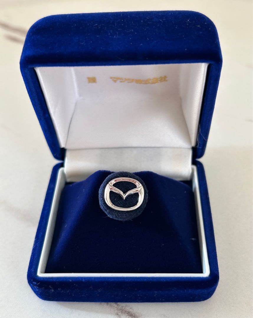 希少 Mazda マツダ ピンバッチ　専用ケース付き