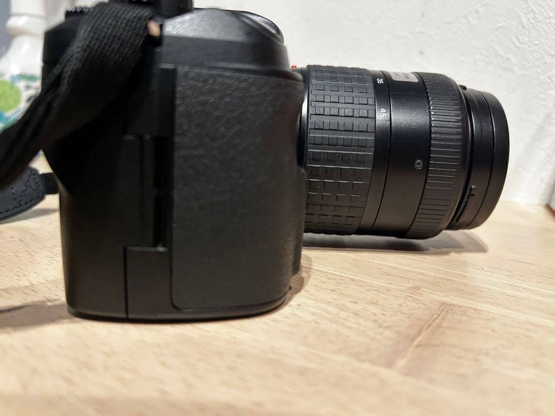 OLYMPUS E-300 デジタル一眼レフカメラ　オリンパス