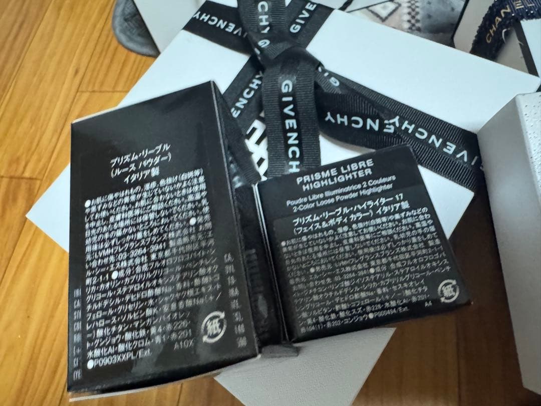GIVENCHY PRISME LIBRE xmas限定パウダー ジバンシィ新品