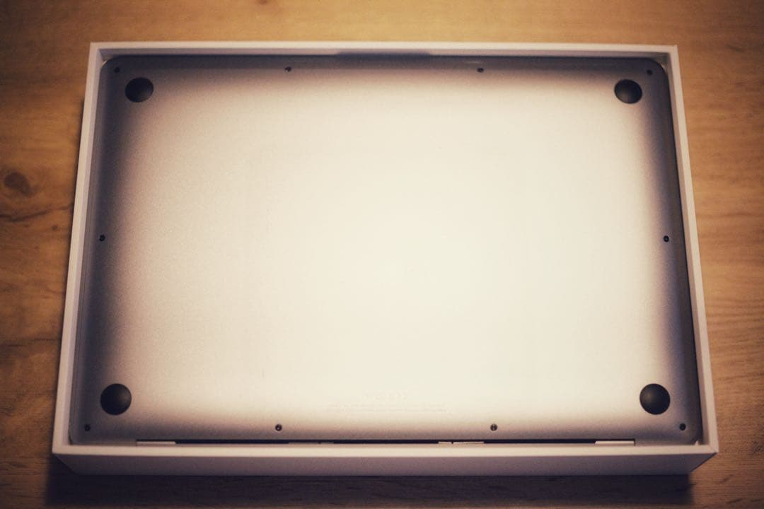 MacBook Air M1 16GB / 256GB スペースグレイ JIS