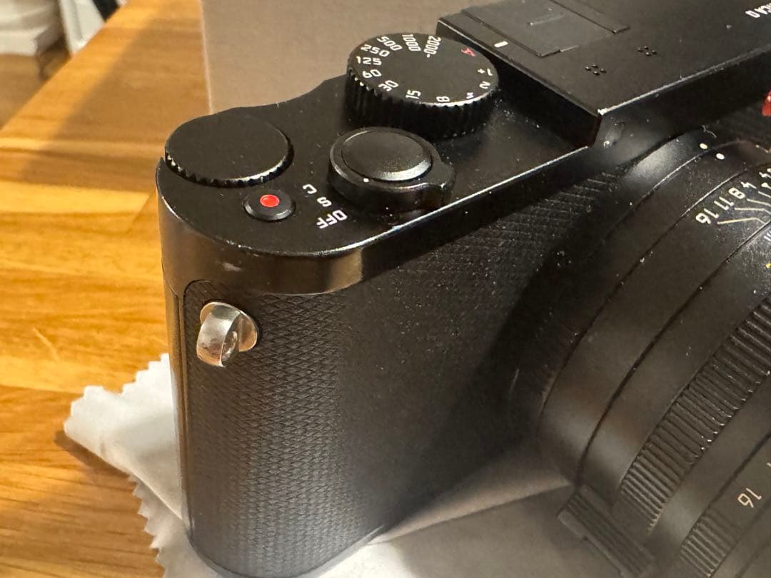 Leica Q 難あり(撮影に影響はありません)