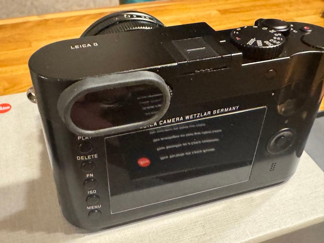 Leica Q 難あり(撮影に影響はありません)