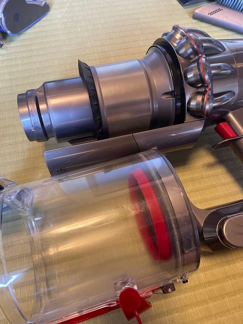 Dyson スティッククリーナー ダイソン　sv12 動作良好