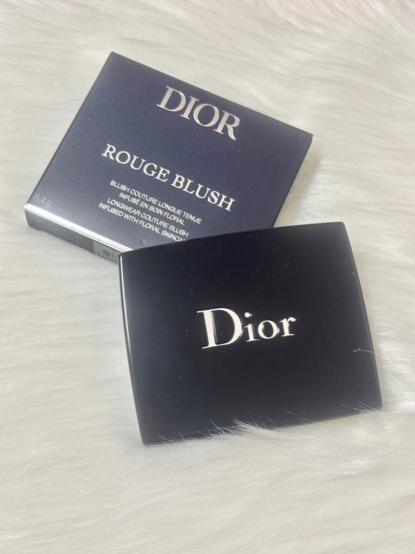 Dior ディオールスキンルージュブラッシュ 732 ピーチコロールサテン 限定